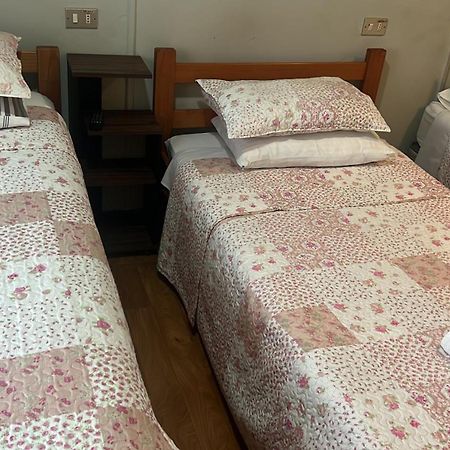 Hostal Victoria Πούντα Αρένας Εξωτερικό φωτογραφία