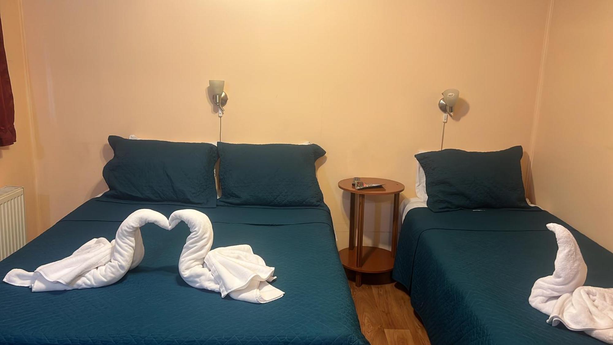 Hostal Victoria Πούντα Αρένας Εξωτερικό φωτογραφία